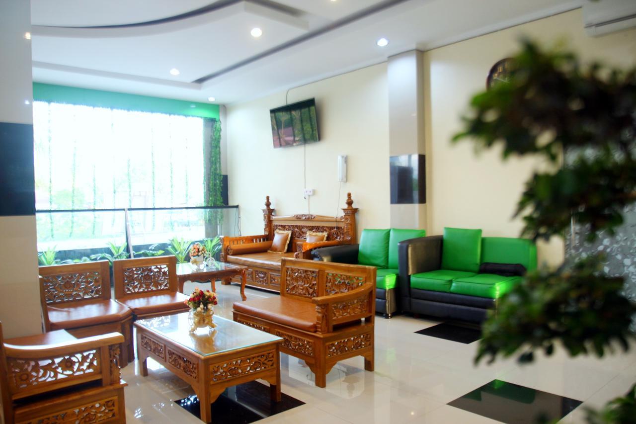Minang Jaya Hotel Syariah Lubukalung Buitenkant foto